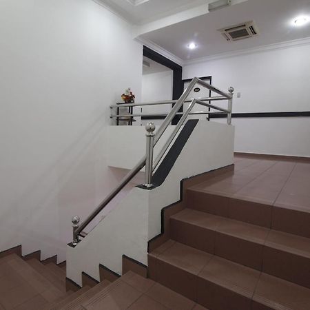 G City Hotel 틀룩인탄 외부 사진