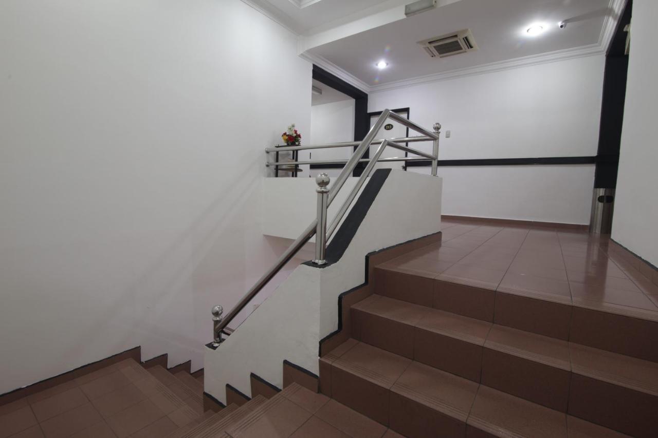G City Hotel 틀룩인탄 외부 사진