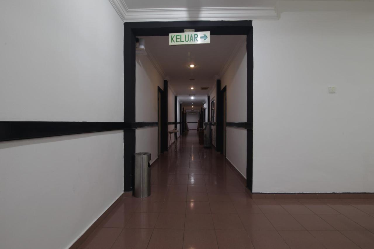 G City Hotel 틀룩인탄 외부 사진