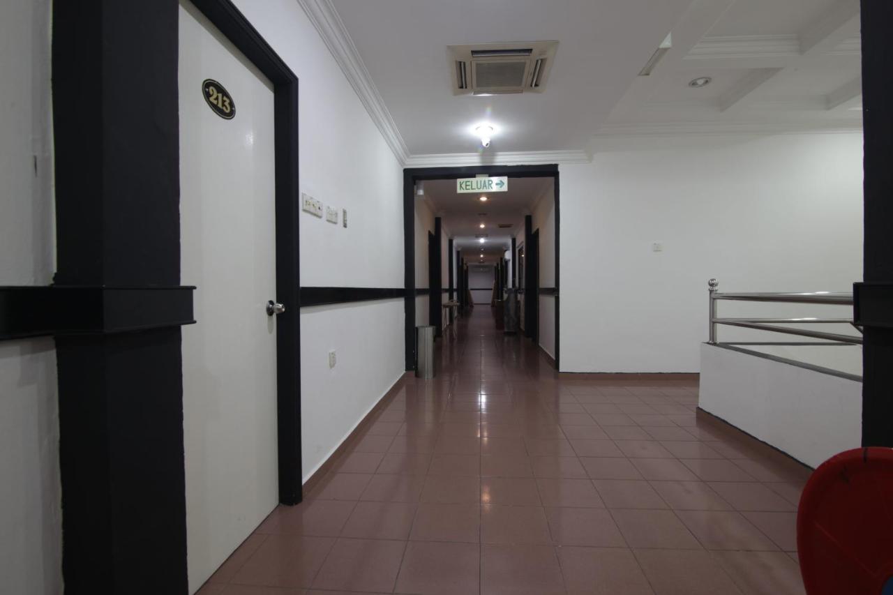 G City Hotel 틀룩인탄 외부 사진