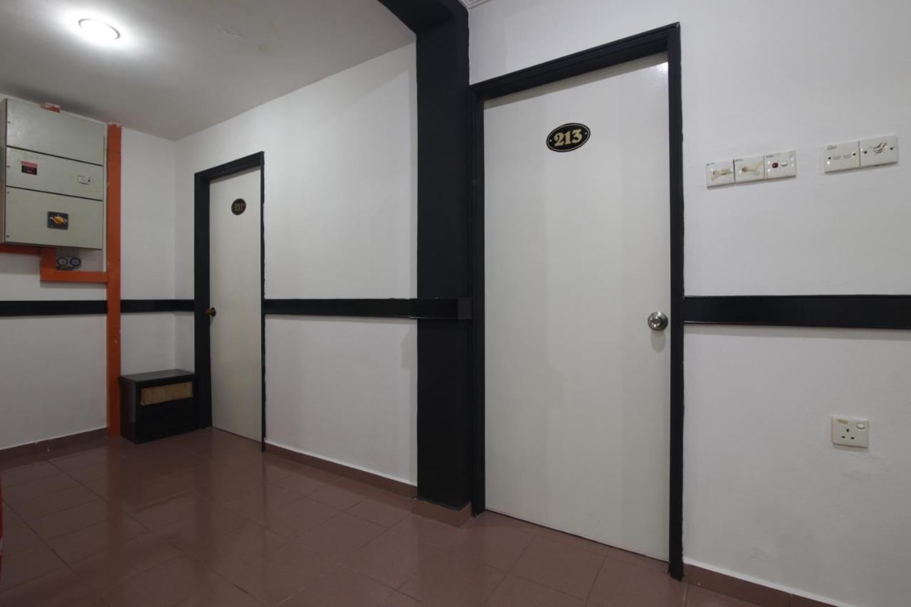 G City Hotel 틀룩인탄 외부 사진