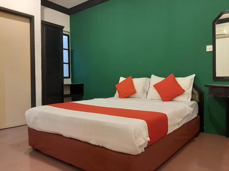G City Hotel 틀룩인탄 외부 사진